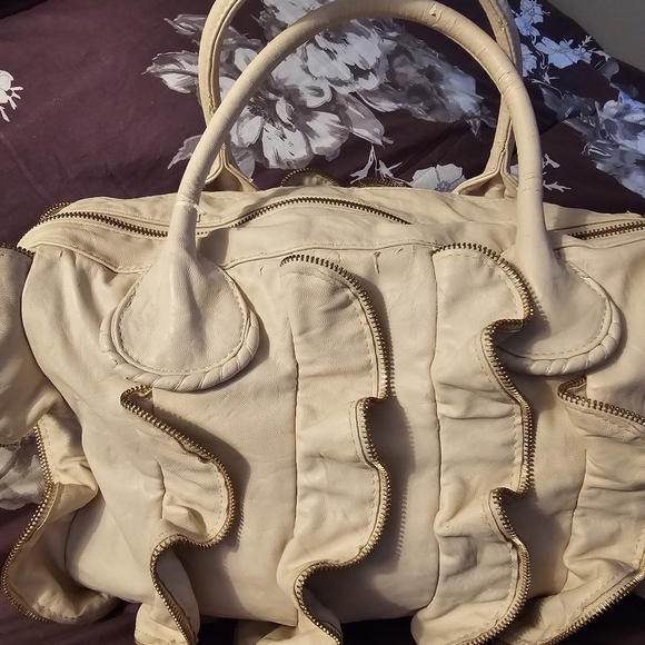 Handbag - Picture 4 of 4